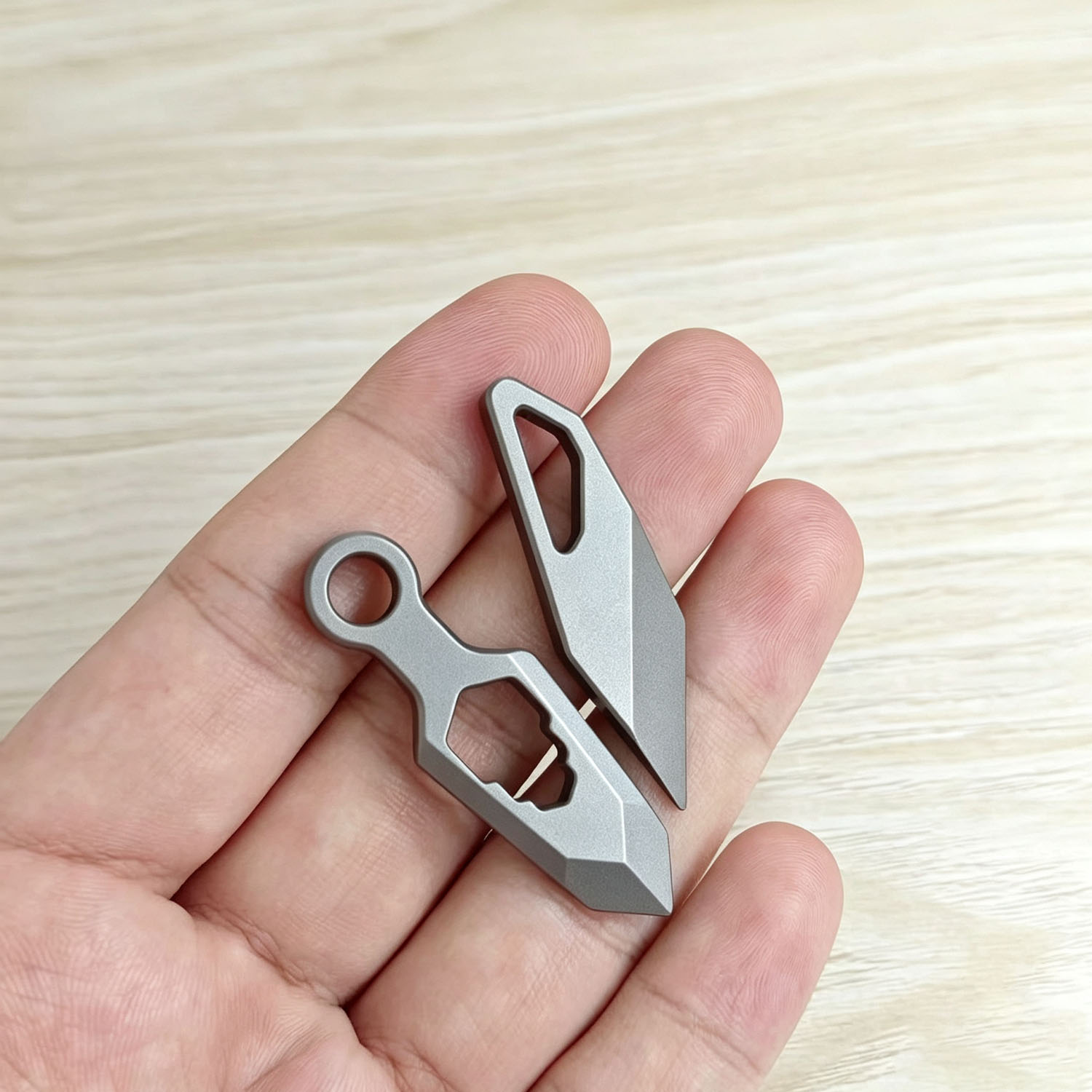 Alat Multifungsi EDC 2Pcs dari - Titanium Pry Bar ulasan dan harga